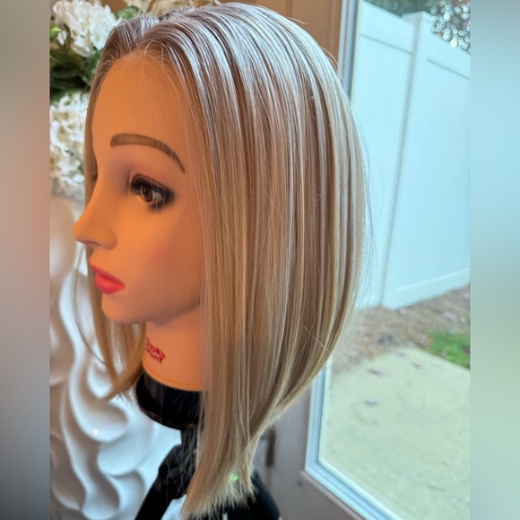 JB ALICE BUTTERMILK, LACE CUT BY JB, TAG INTACT, SNOWFLAKE - Picture 3 of 4